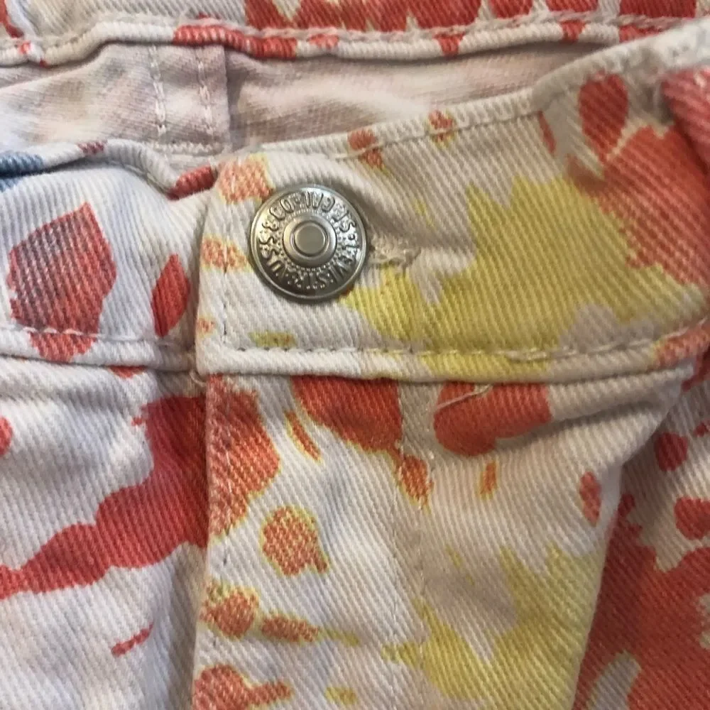Levi's Tie Dye Shorty Shorts
